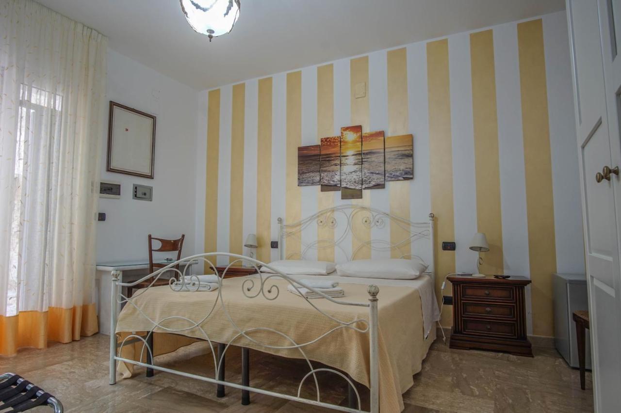 B&B Le Terrazze Mola di Bari Exterior foto